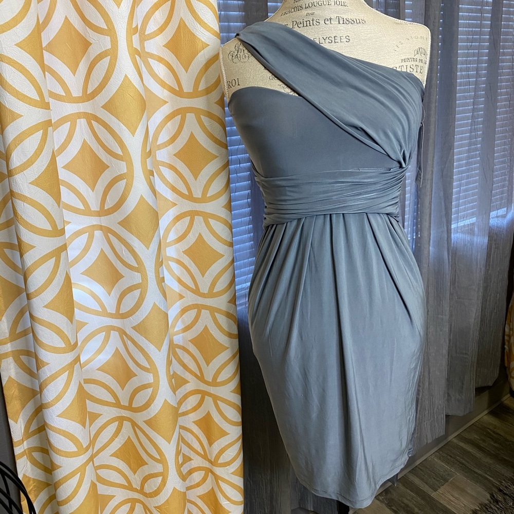 Gray Fitted Dress - on shoulder Size Medium